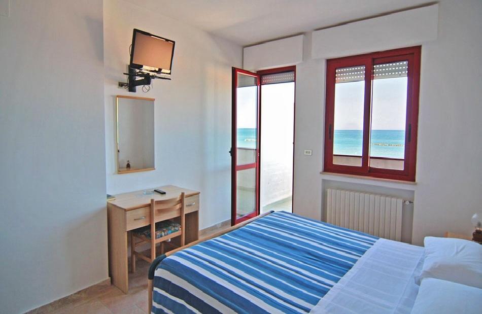 Hotel Palmarosa Roseto Degli Abruzzi Cameră foto