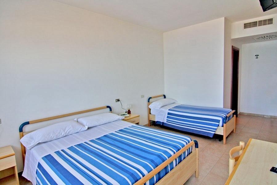 Hotel Palmarosa Roseto Degli Abruzzi Cameră foto
